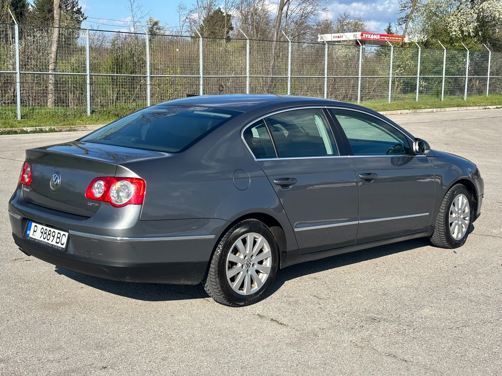 VW Passat B6, снимка 3 - Автомобили и джипове - 54171738