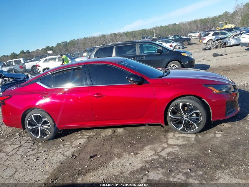 Nissan Altima 2.5L I-4 DI, DOHC, VVT, 188HP Front Wheel Drive | Mobile.bg � ����������� 13