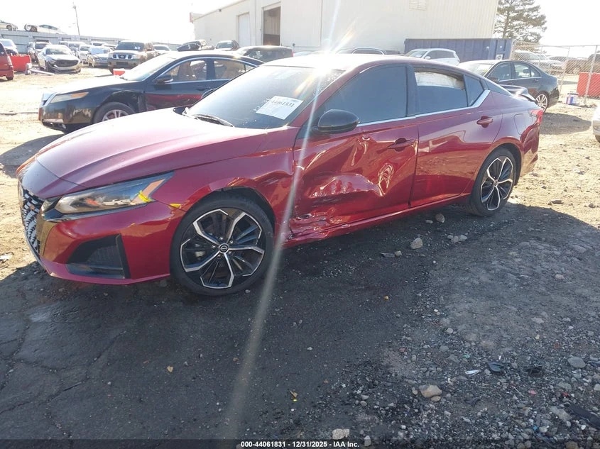 Nissan Altima 2.5L I-4 DI, DOHC, VVT, 188HP Front Wheel Drive | Mobile.bg � ����������� 6