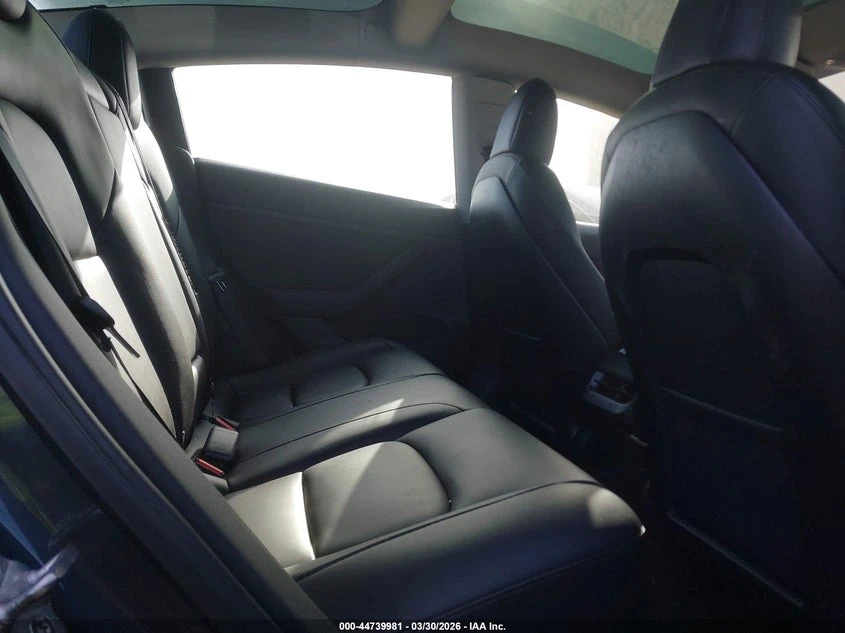 Tesla Model 3 Rear-Wheel Drive * CARFAX* , снимка 7 - Автомобили и джипове - 54527976