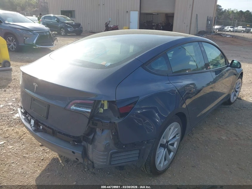 Tesla Model 3 Rear-Wheel Drive * CARFAX* , снимка 4 - Автомобили и джипове - 54527976