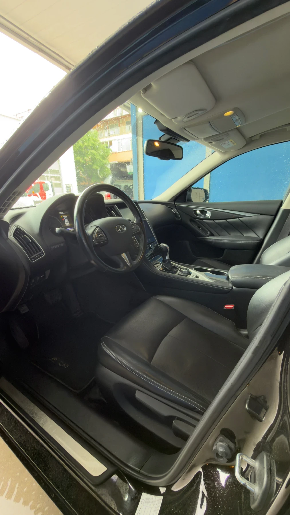 Infiniti Q50, снимка 12 - Автомобили и джипове - 54640940
