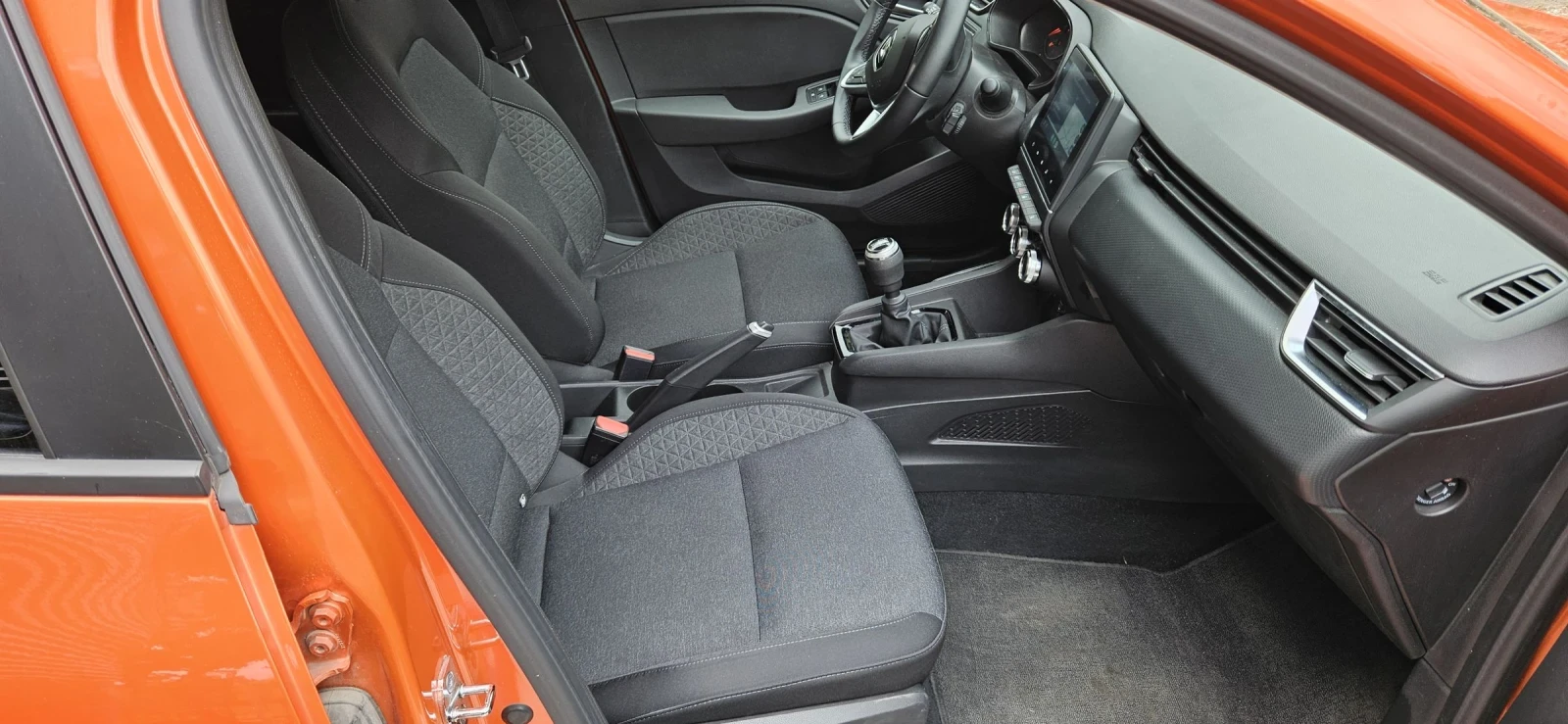 Renault Clio 1.0 TCe 100 LPG, Газ/Бензин 54 800км., снимка 7 - Автомобили и джипове - 54644320