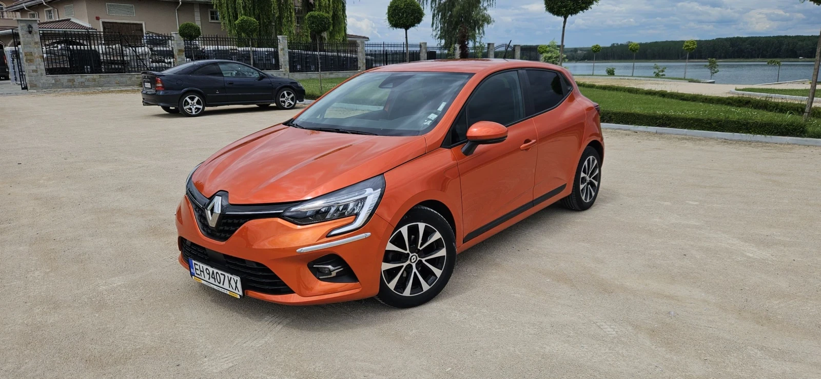 Renault Clio 1.0 TCe 100 LPG, Газ/Бензин 54 800км., снимка 2 - Автомобили и джипове - 54644320