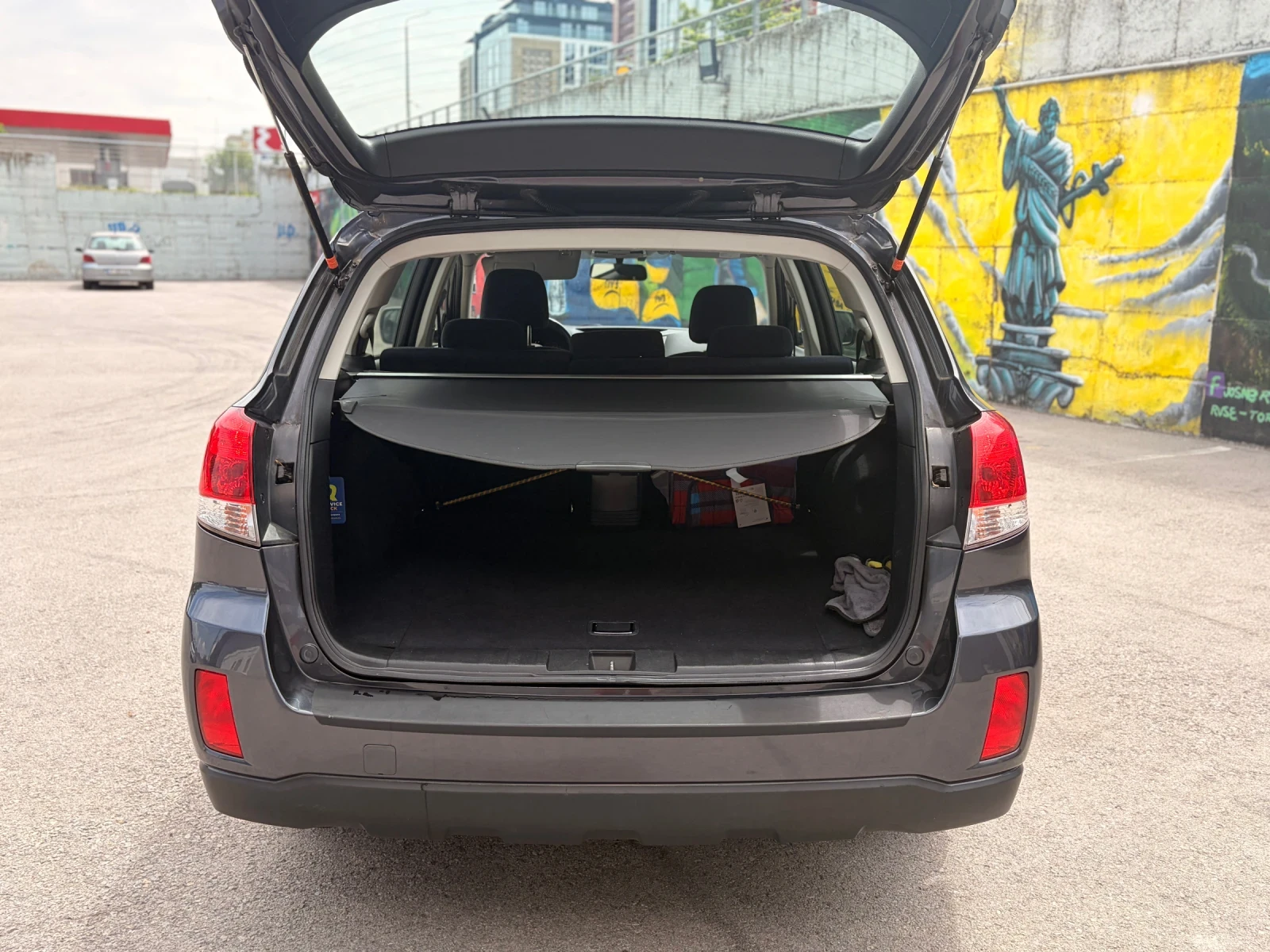 Subaru Outback 2.5i, снимка 11 - Автомобили и джипове - 54848200