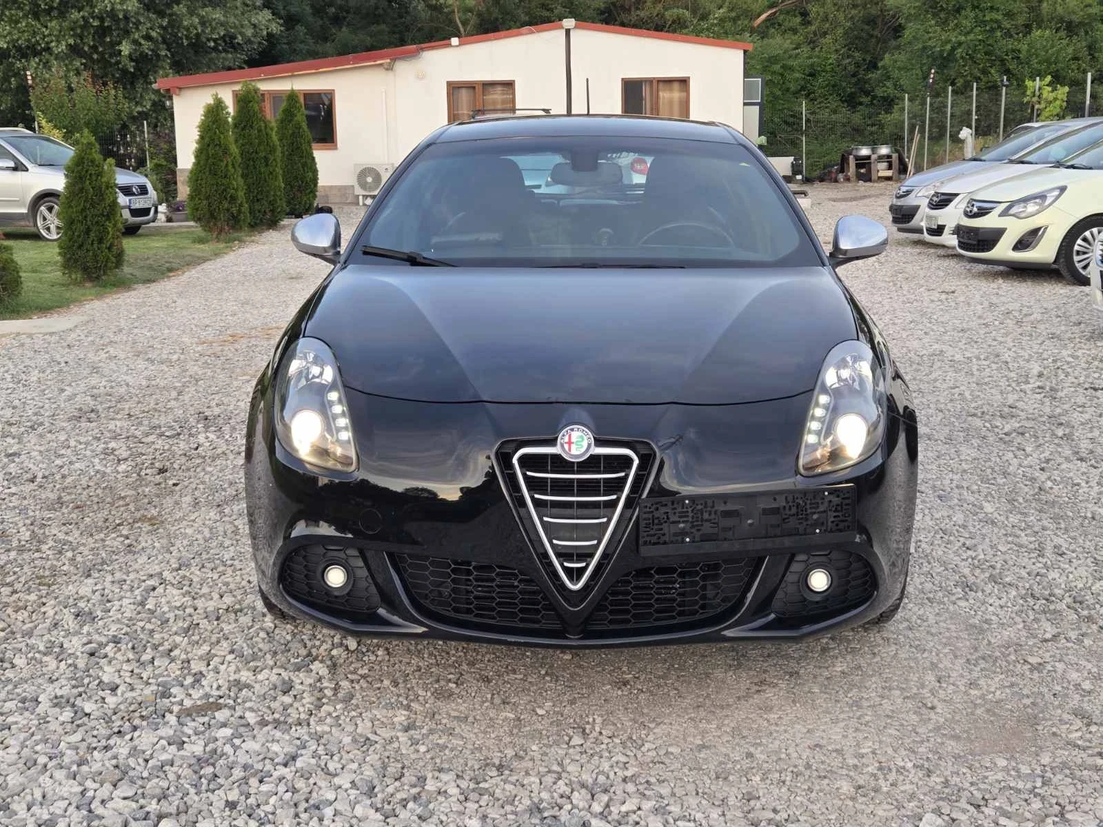 Alfa Romeo Giulietta 1.4 TURBO BENZINA 186000 km, снимка 2 - Автомобили и джипове - 54983417