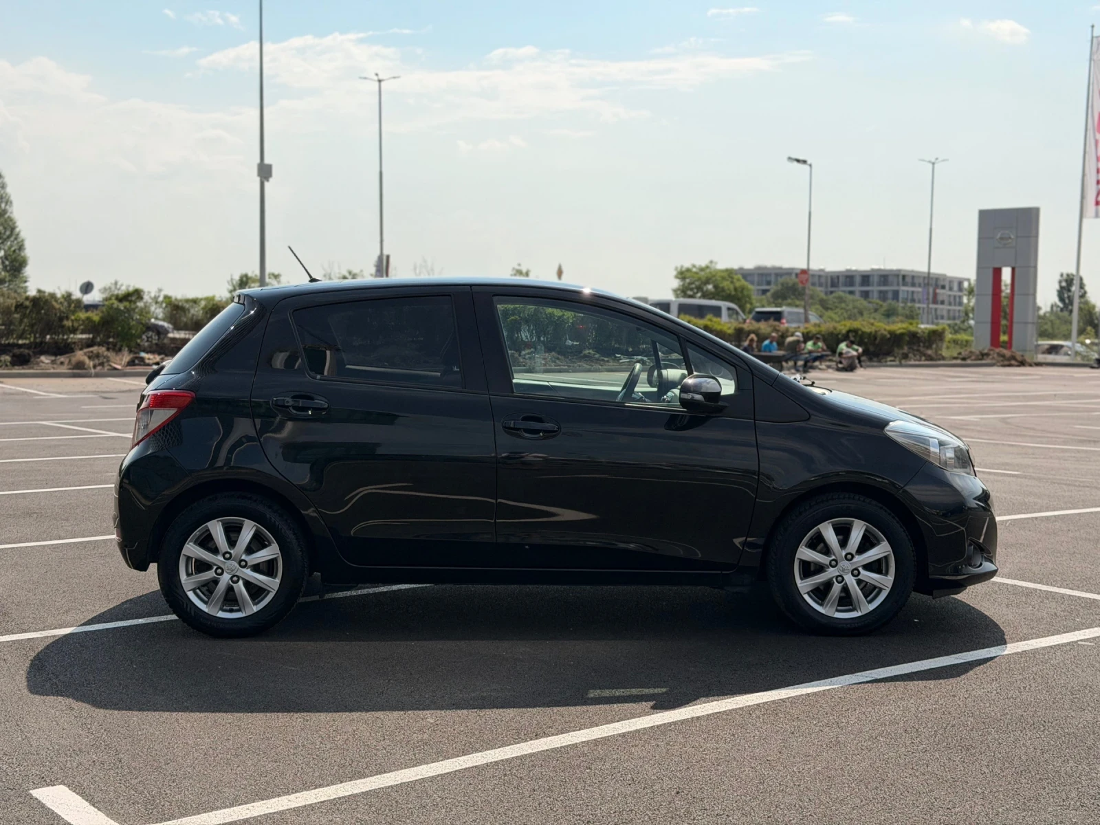 Toyota Yaris 1.33vvt-i-Автоматик-Лизинг през Уникредит по160евр, снимка 5 - Автомобили и джипове - 55112188