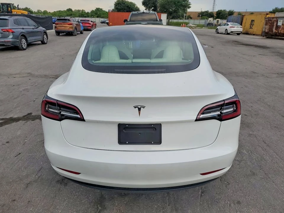 Tesla Model 3 | Mobile.bg � ����������� 12