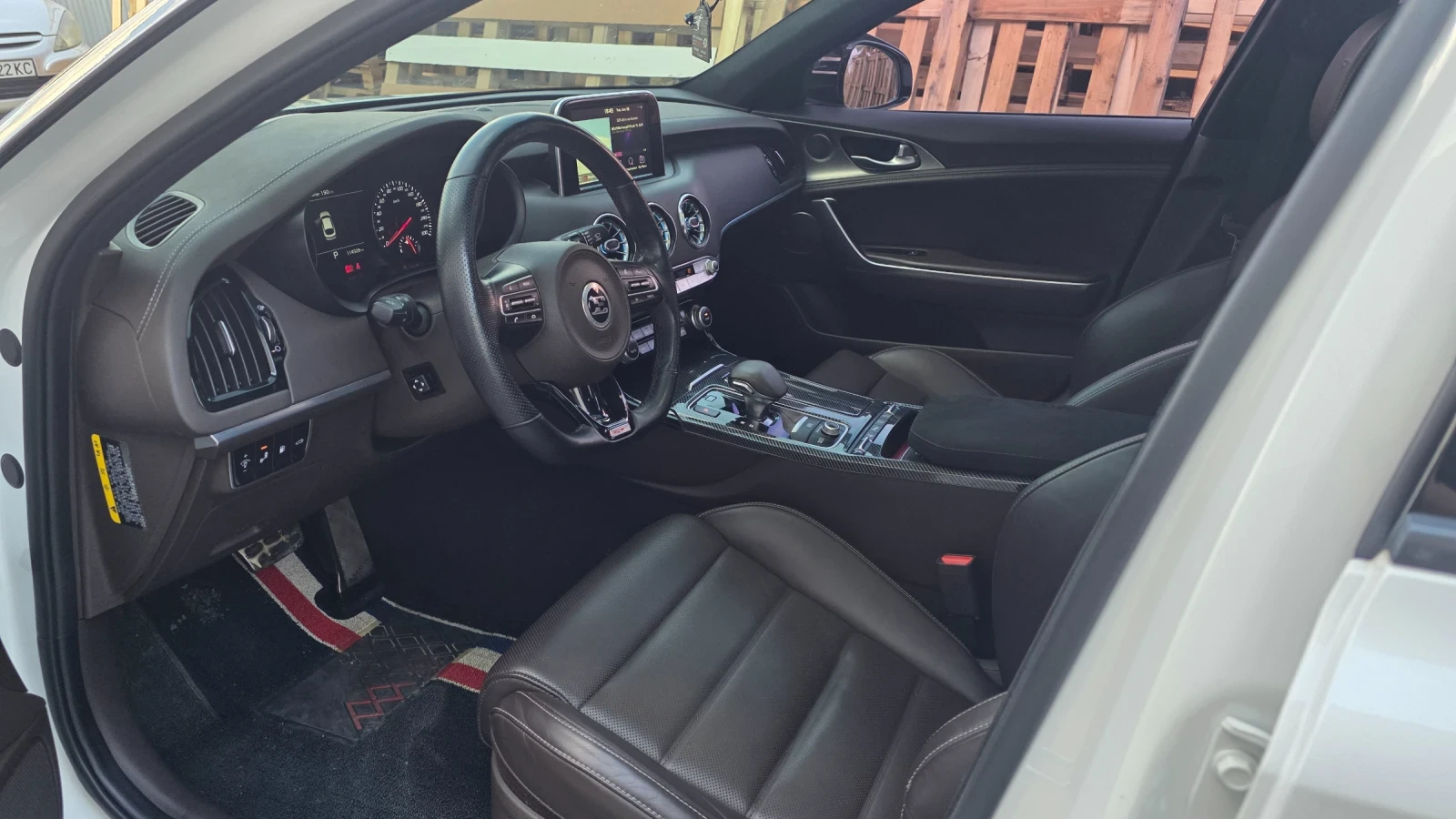 Kia Stinger 3.3T GT, снимка 12 - Автомобили и джипове - 55781065