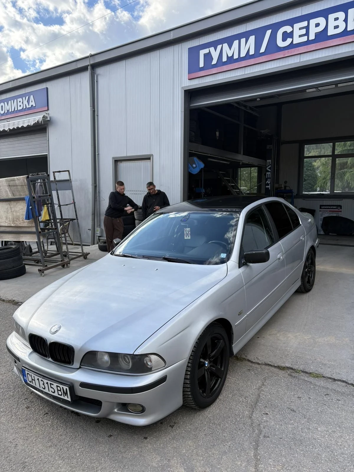 BMW 530, снимка 2 - Автомобили и джипове - 55901976