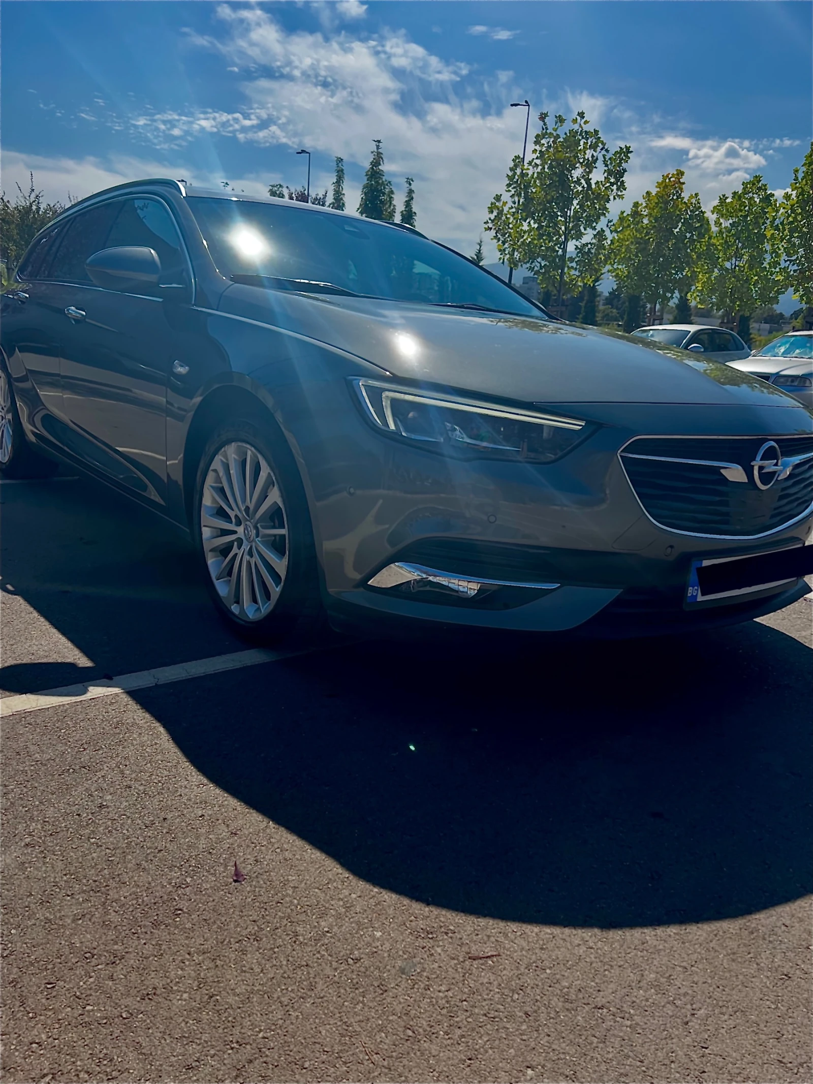 Opel Insignia Sports Tourer, снимка 2 - Автомобили и джипове - 56325241
