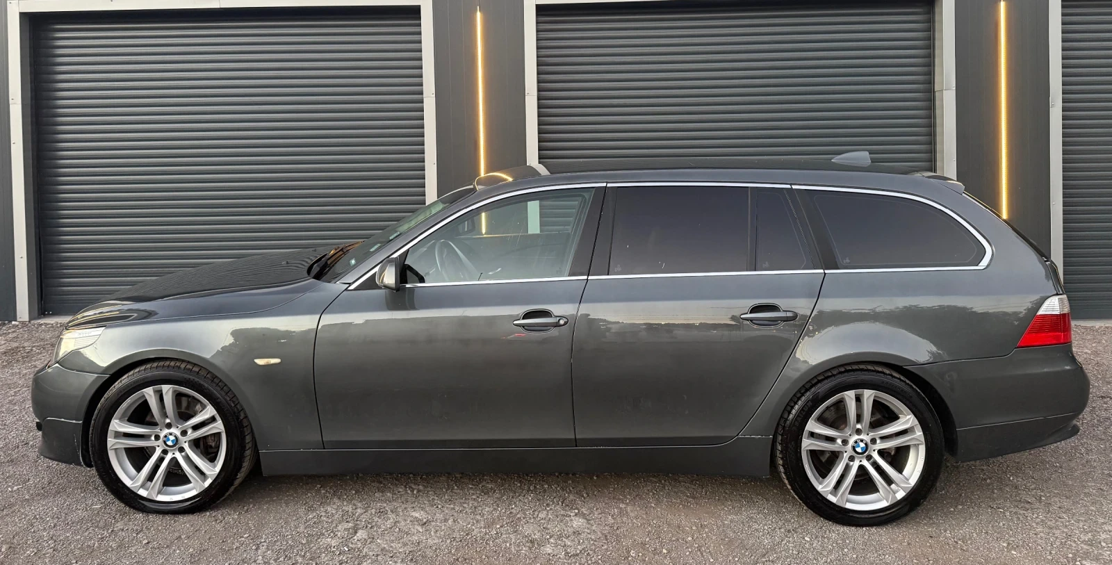 BMW 530 d, снимка 2 - Автомобили и джипове - 56350437