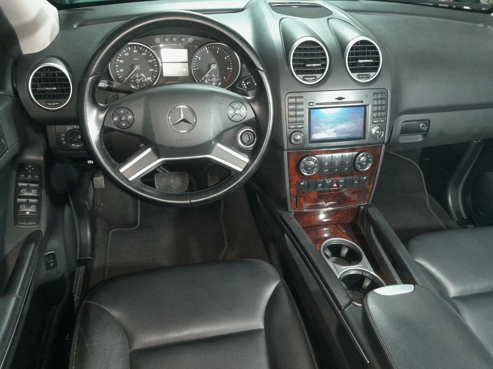 Mercedes-Benz ML 550 ML550, снимка 6 - Автомобили и джипове - 56557121