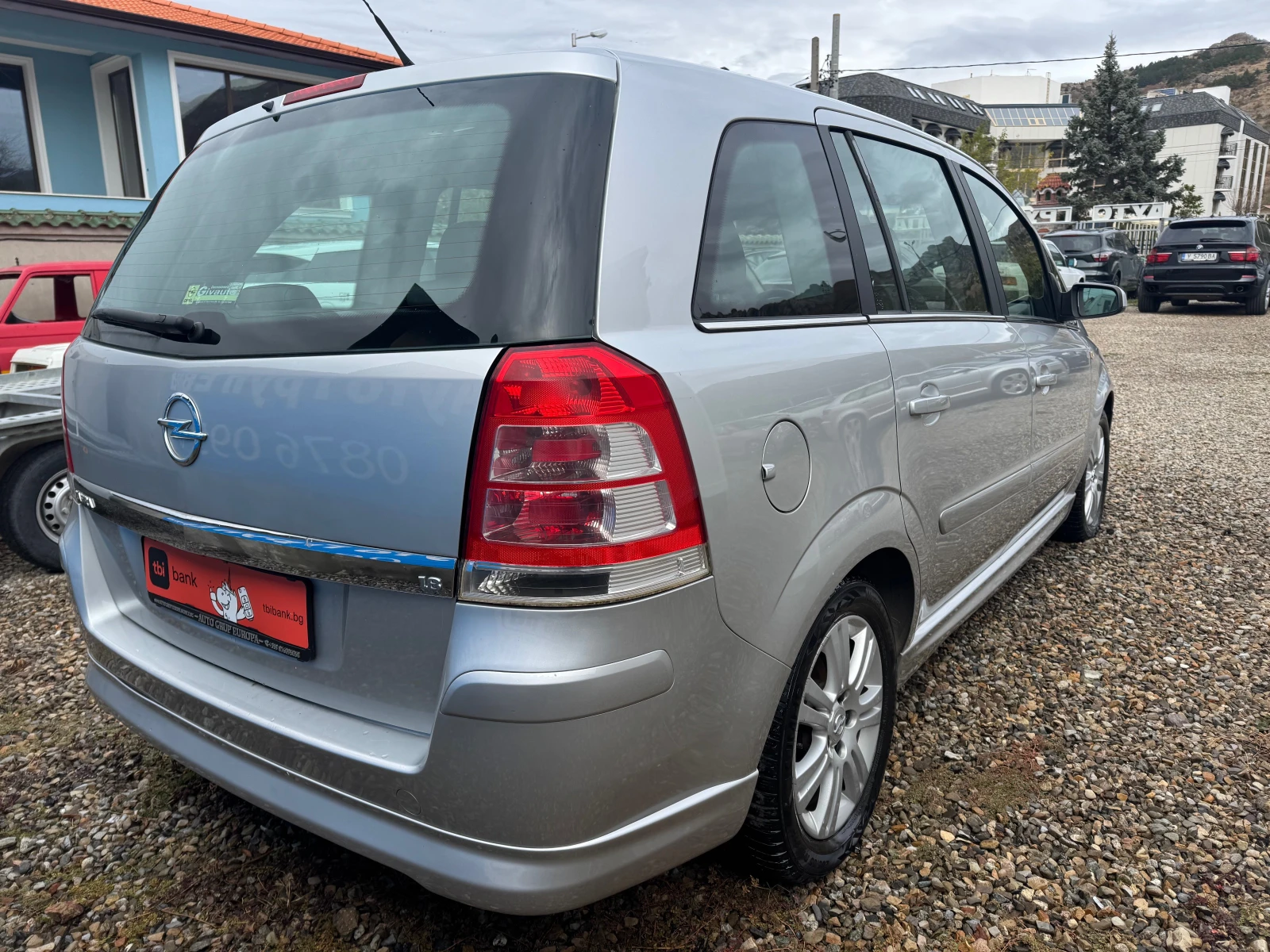 Opel Zafira 1.8i cosmo, снимка 6 - Автомобили и джипове - 56710832