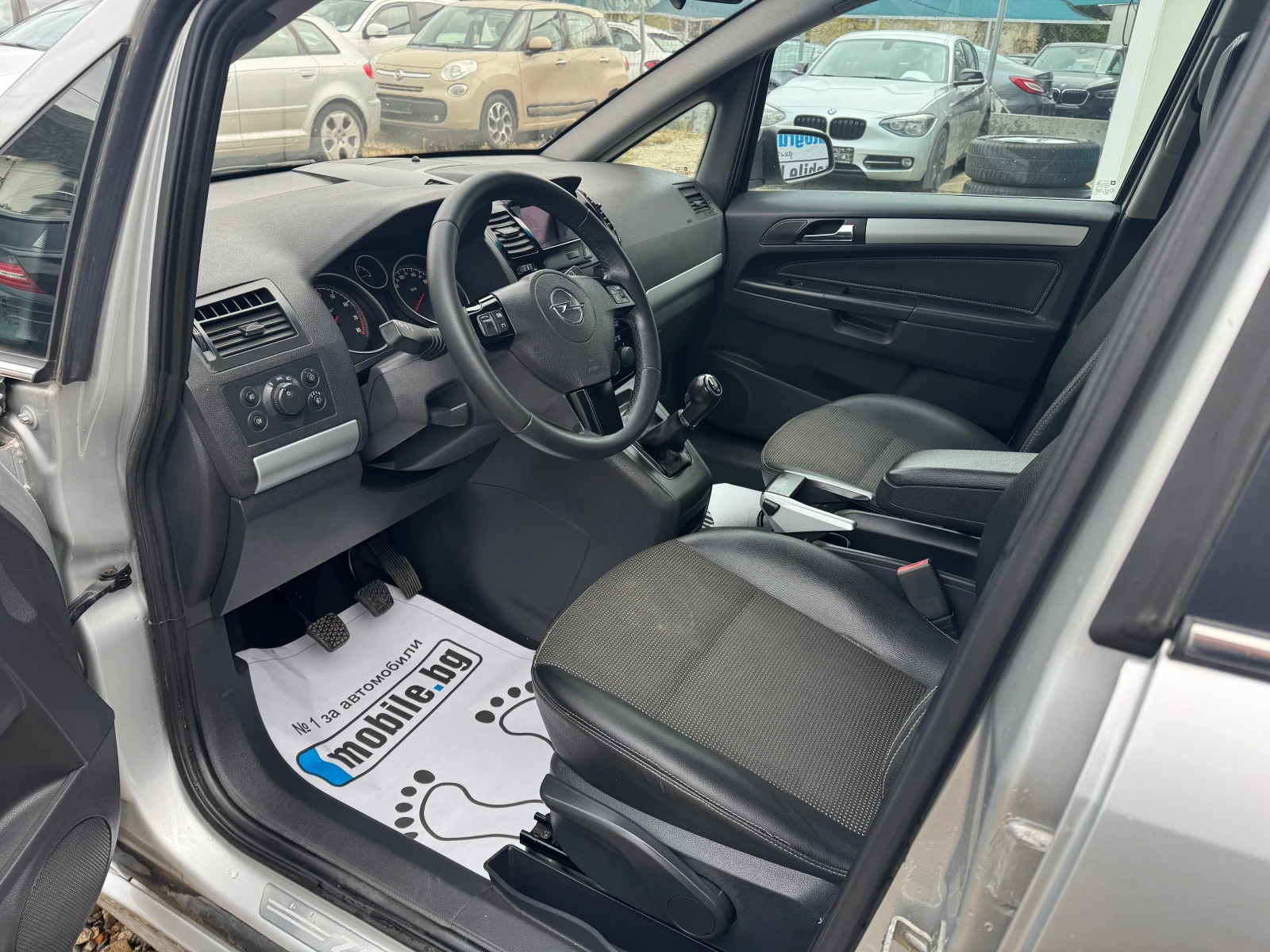 Opel Zafira 1.8i cosmo, снимка 9 - Автомобили и джипове - 56710832