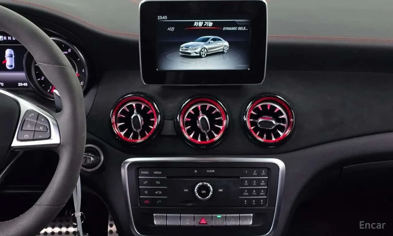 Mercedes-Benz CLA * CLA45 AMG 4MATIC * , снимка 12 - Автомобили и джипове - 56735553