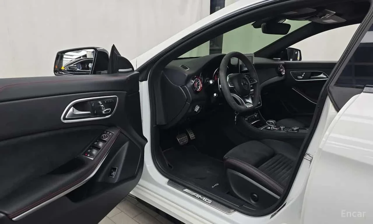 Mercedes-Benz CLA * CLA45 AMG 4MATIC * , снимка 10 - Автомобили и джипове - 56735553