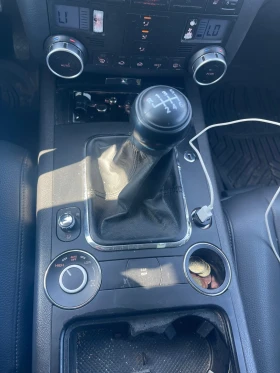 VW Touareg - 4600 € / 8996.82 лв. - 27649224 11