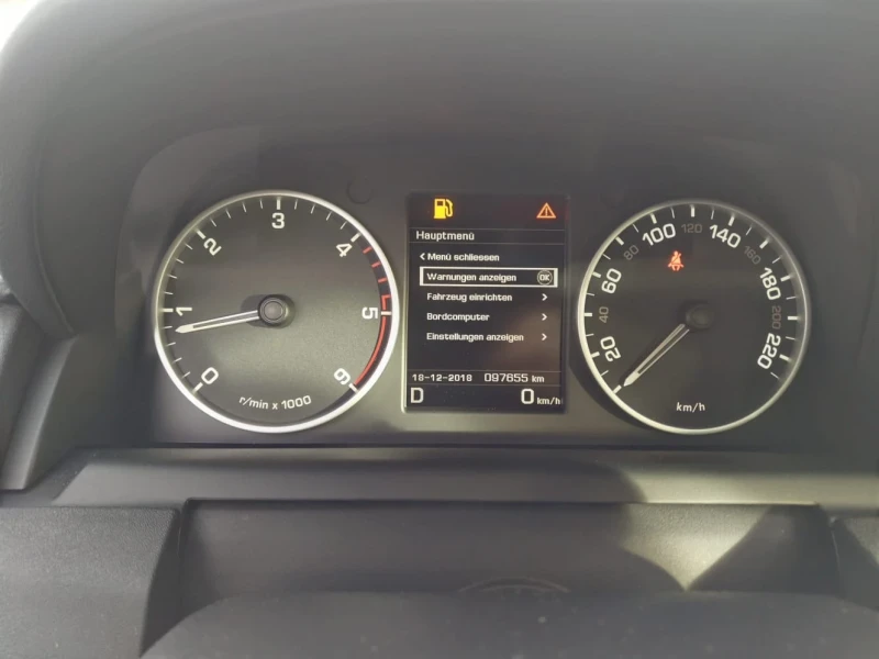 Land Rover Discovery Discovery 4 HSE, снимка 15 - Автомобили и джипове - 52157573