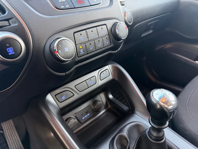 Hyundai IX35 1.6 GDI, снимка 11 - Автомобили и джипове - 52634173