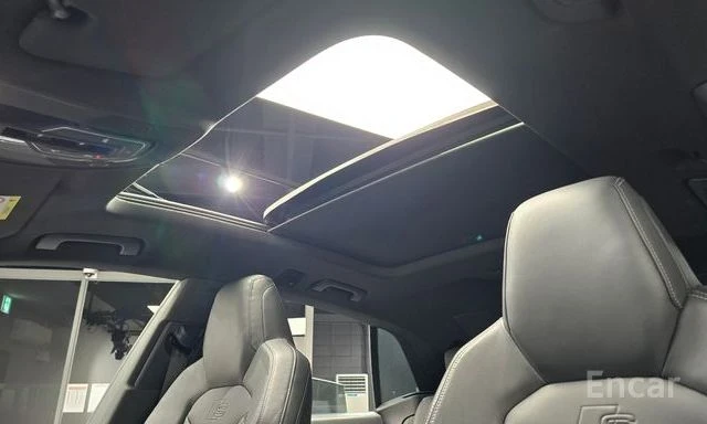 Audi Q8 55tfsi, снимка 16 - Автомобили и джипове - 54834289