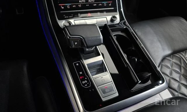 Audi Q8 55tfsi, снимка 8 - Автомобили и джипове - 54834289