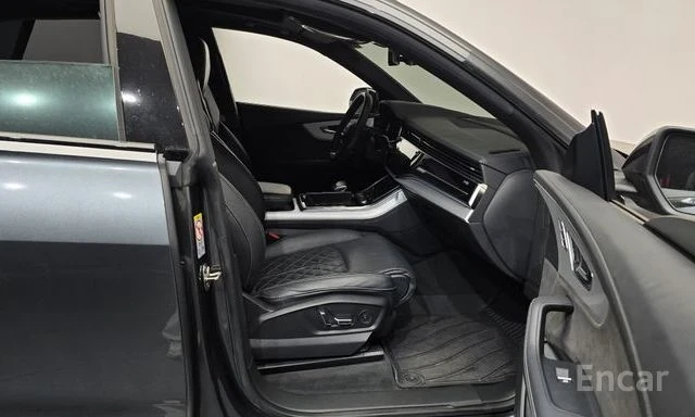 Audi Q8 55tfsi, снимка 10 - Автомобили и джипове - 54834289