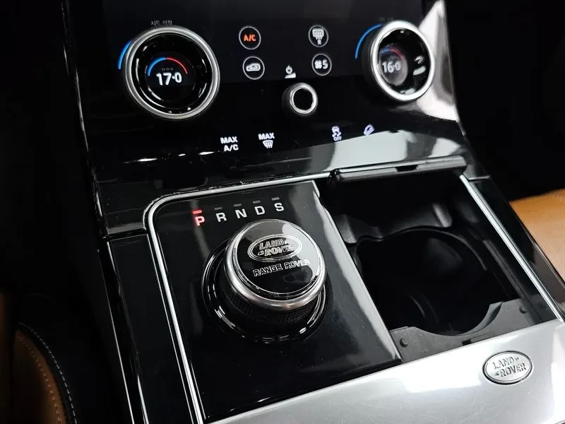 Land Rover Range Rover Velar Velar 3.0 D300 R-Dynamic Hse | Mobile.bg � ����������� 9