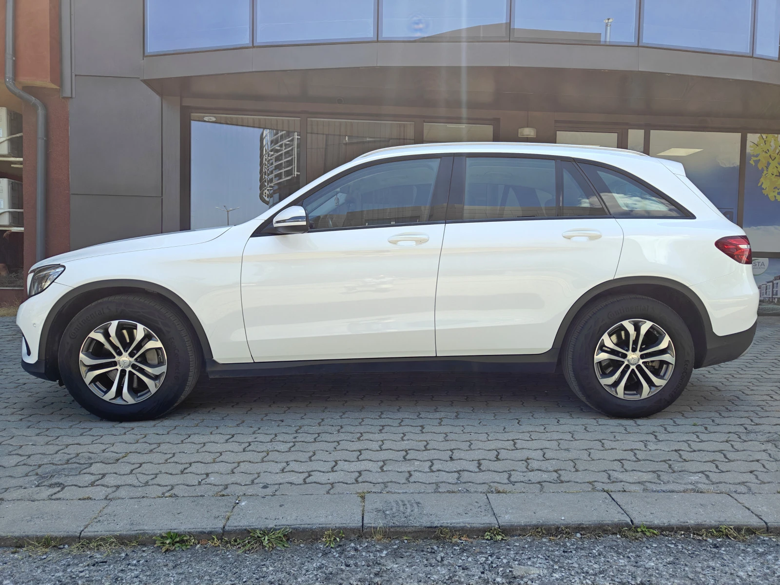 Mercedes-Benz GLC 220  - изображение 8