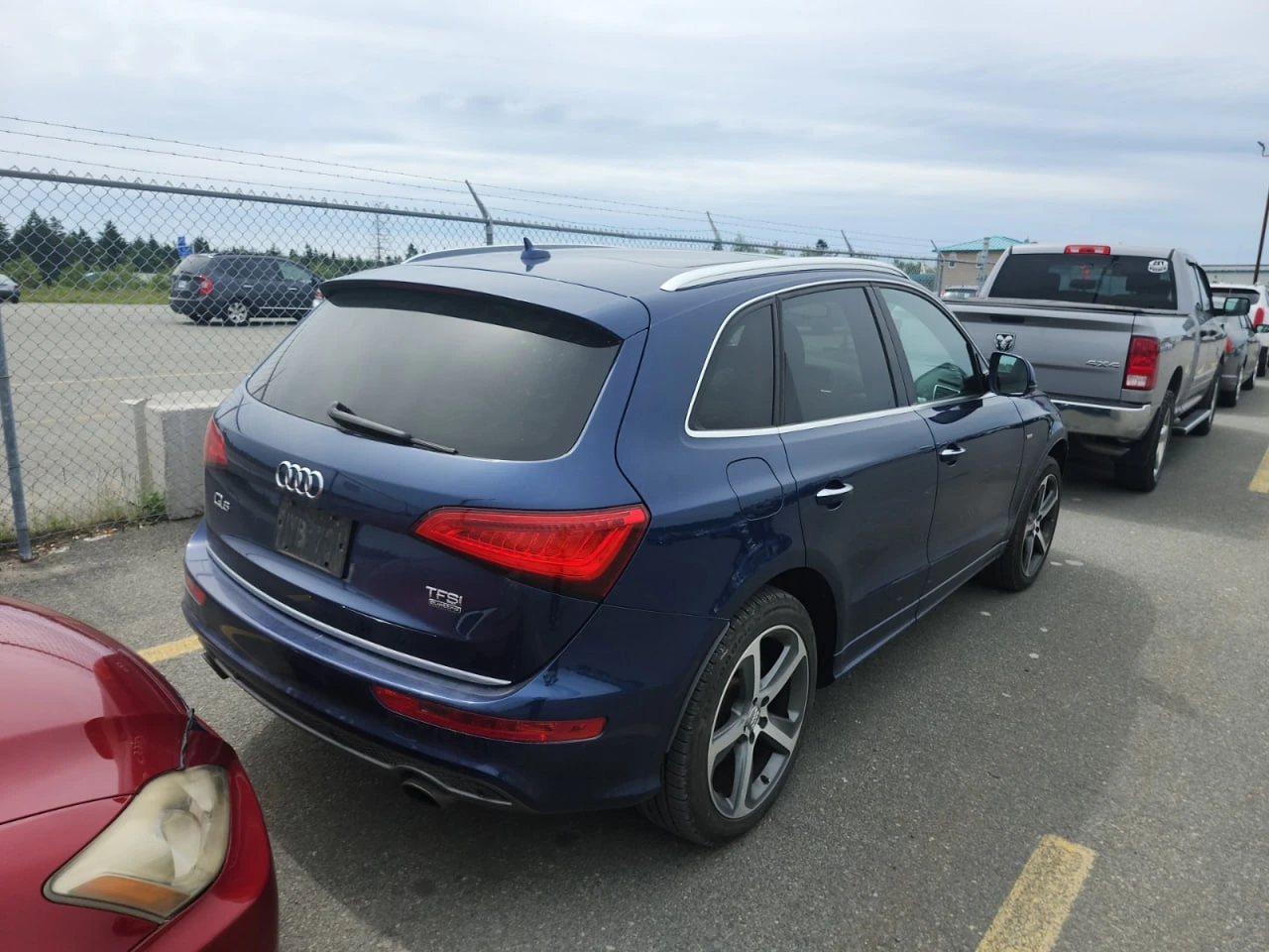 Audi Q5 * CARFAX * АВТО КРЕДИТ * ЦЕНА ДО БГ! - изображение 4