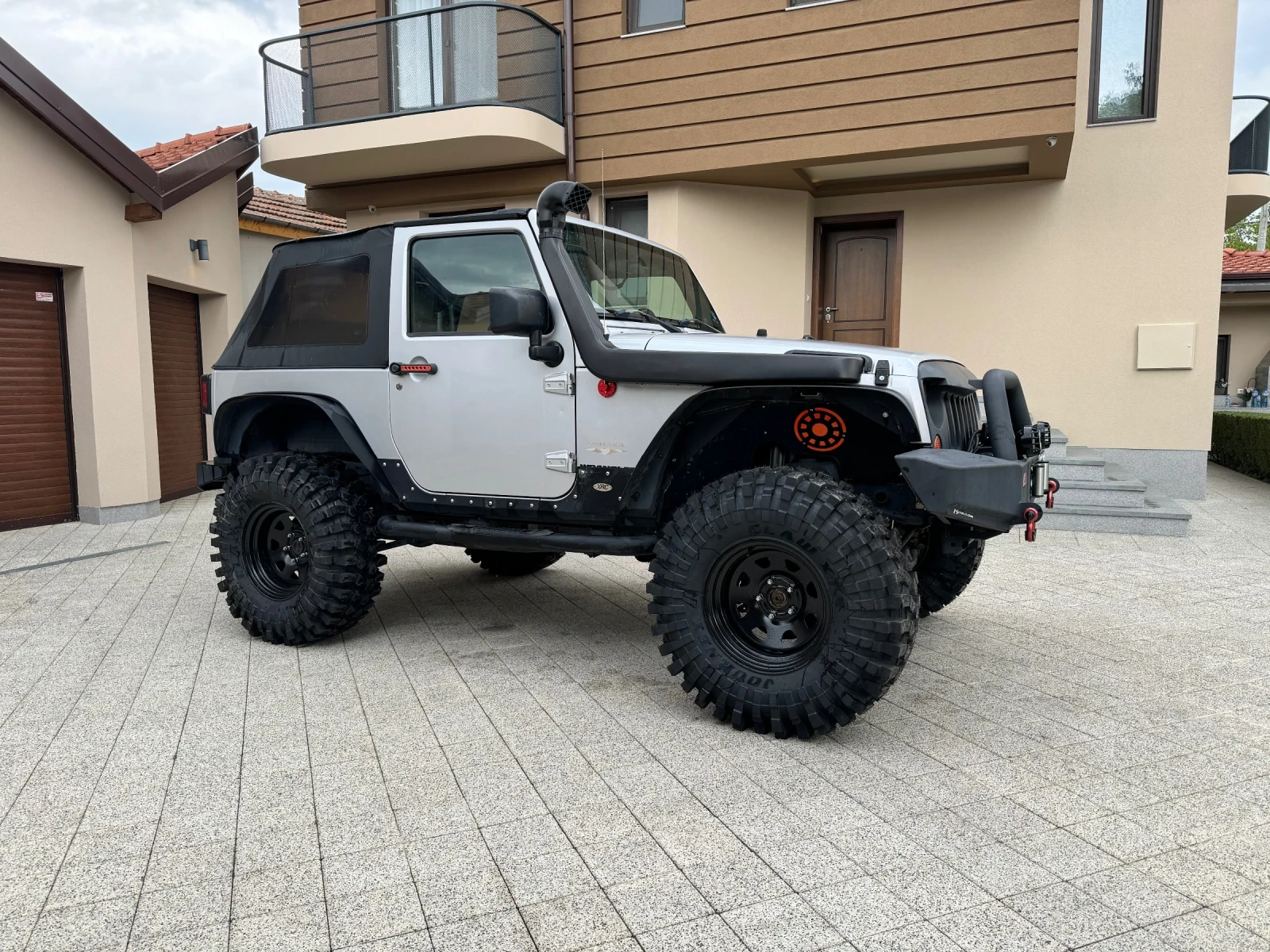 Jeep Wrangler  - изображение 2
