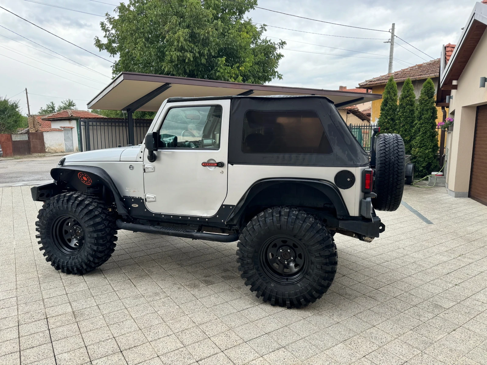 Jeep Wrangler  - изображение 5