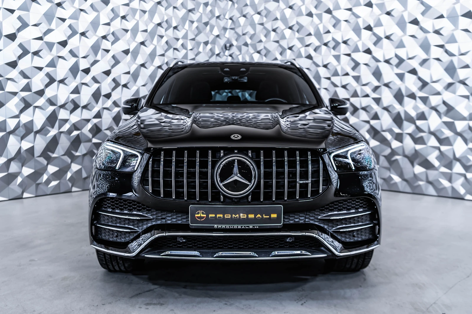 Mercedes-Benz GLE 350 d 4M AMG* Night* Pano* Burm - изображение 2