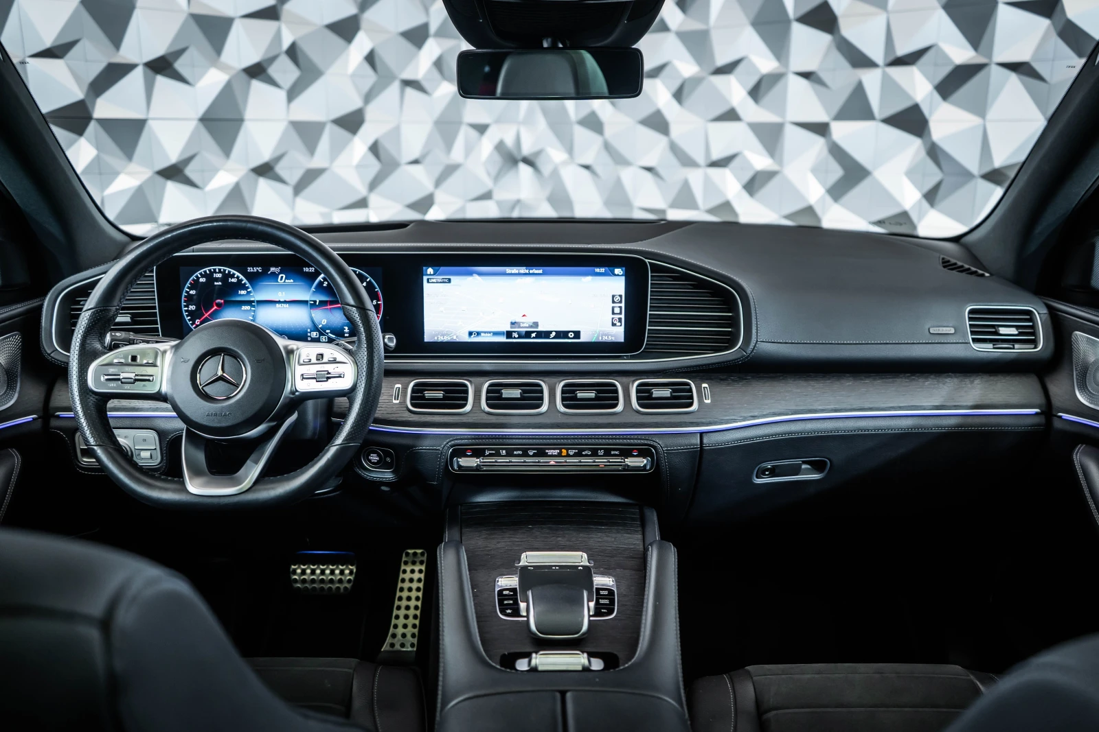 Mercedes-Benz GLE 350 d 4M AMG* Night* Pano* Burm - изображение 9