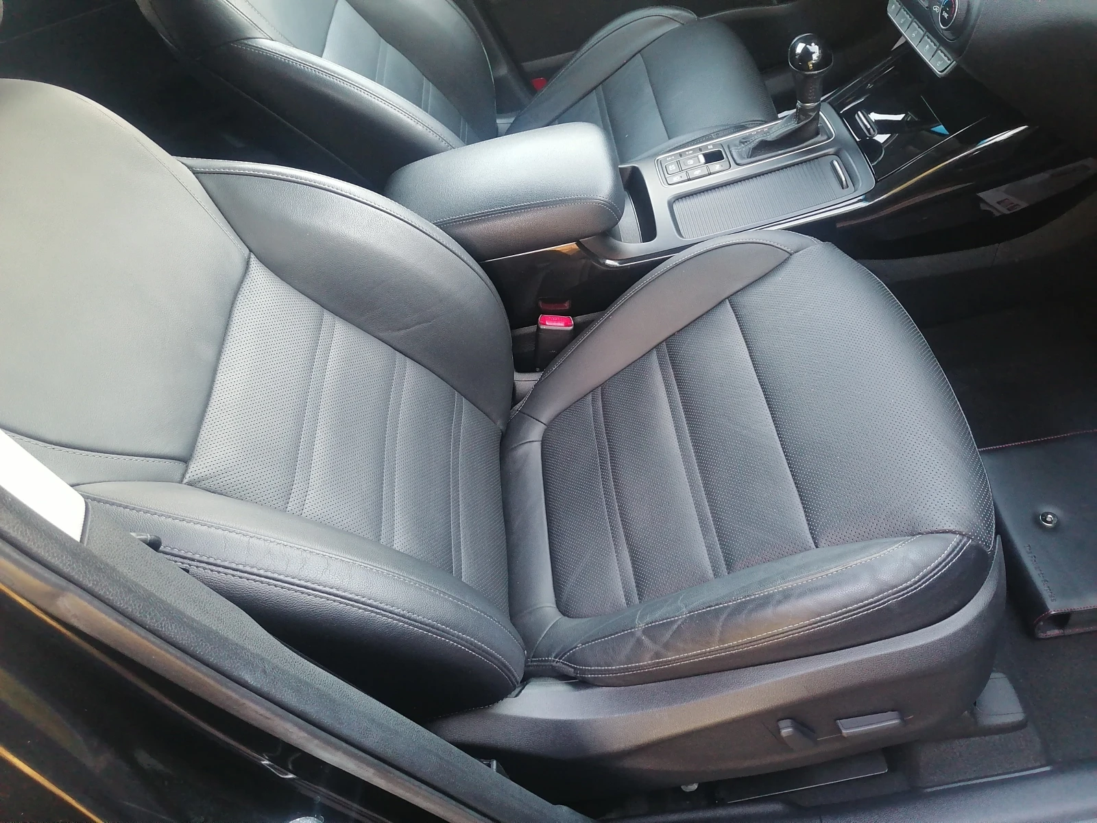 Kia Sorento 2.2 CRDI 4WD FULL | Mobile.bg — изображение 12