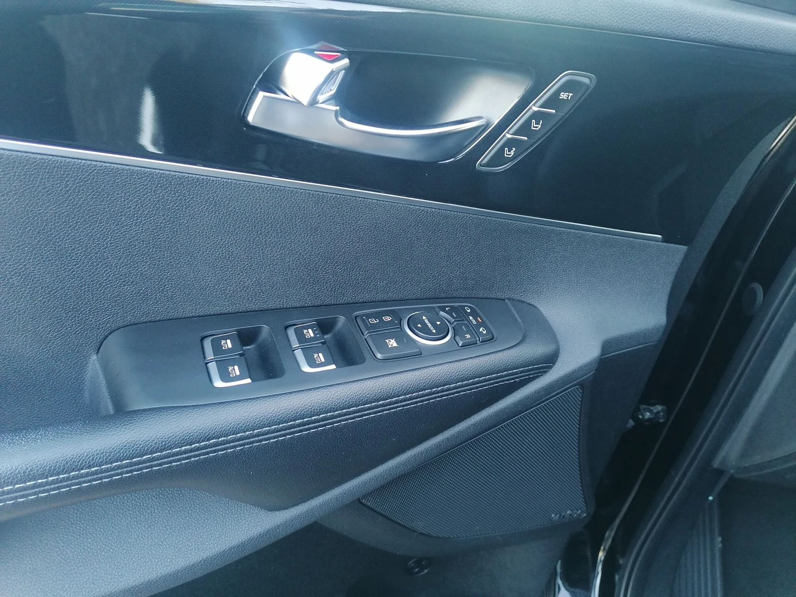 Kia Sorento 2.2 CRDI 4WD FULL | Mobile.bg — изображение 14