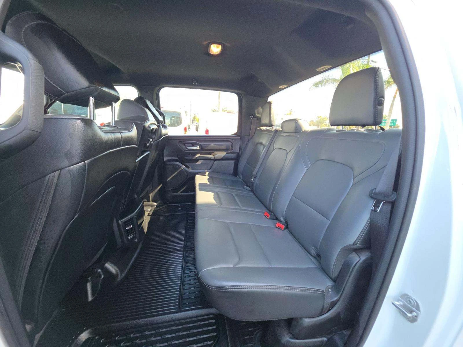 Dodge RAM 1500 Tradesman 5.7 HEMI - изображение 10