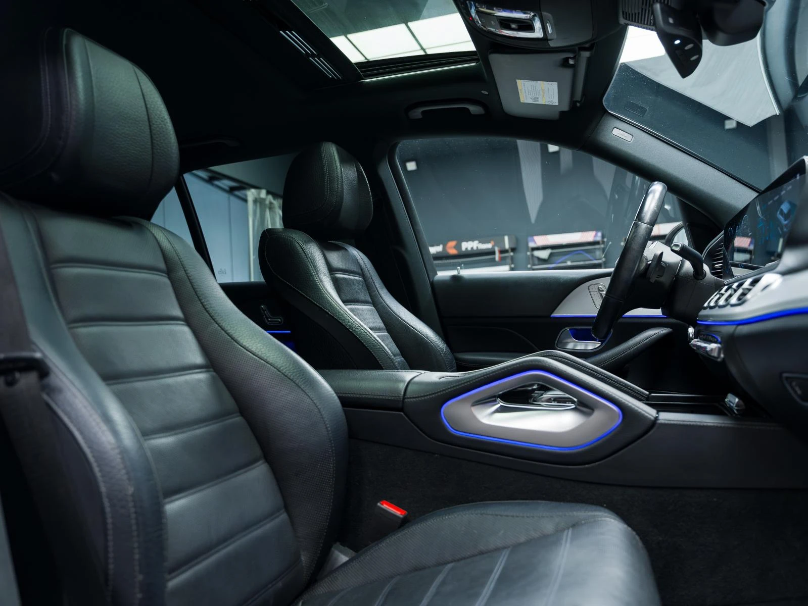 Mercedes-Benz GLE 350* 4MATIC* BURM* Обдухв* 360CAM* 7 SEATS* MASSAG - изображение 8