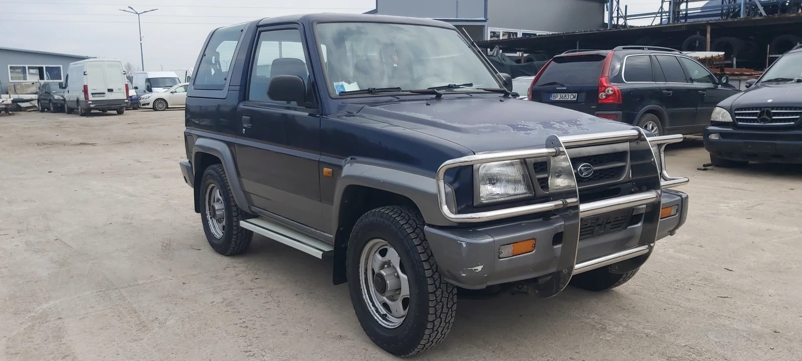 Daihatsu Feroza 1.6i-16V-ITALIA-GAZ, снимка 3 - Автомобили и джипове - 53725497