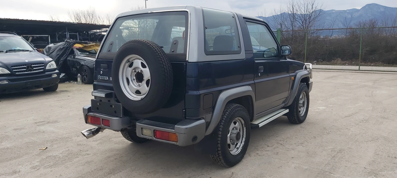 Daihatsu Feroza 1.6i-16V-ITALIA-GAZ, снимка 5 - Автомобили и джипове - 53725497