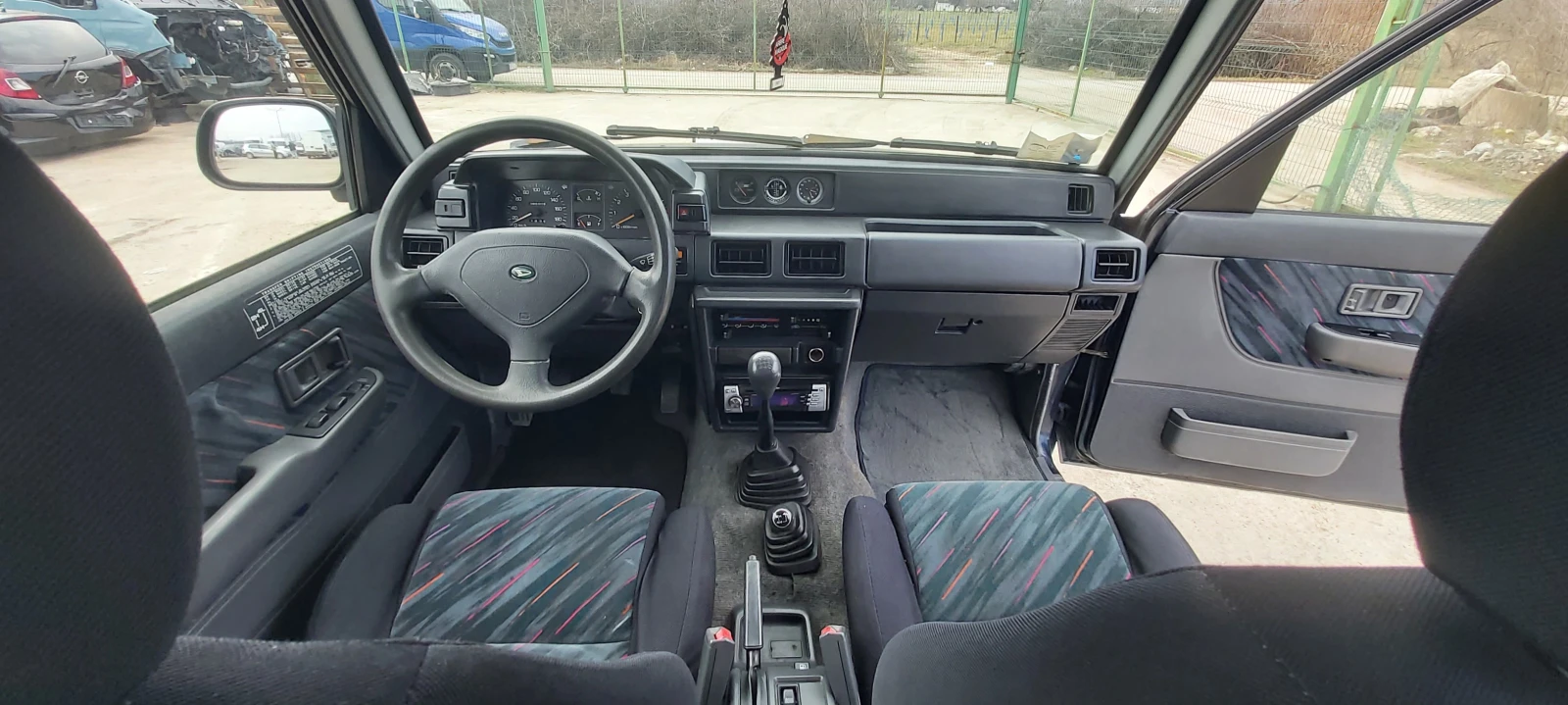 Daihatsu Feroza 1.6i-16V-ITALIA-GAZ, снимка 9 - Автомобили и джипове - 53725497