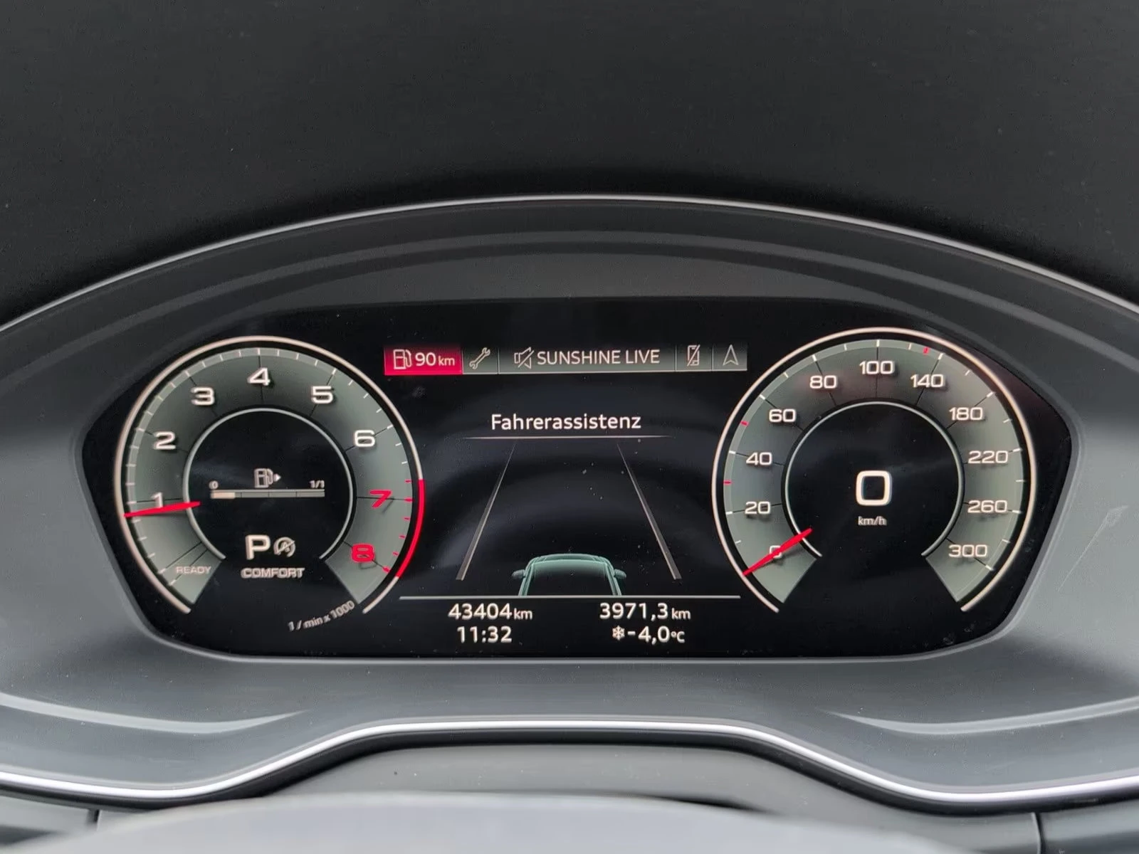Audi Q5 QUATTRO/265HP/STRONIC/BLACK/PANO/360/MEMO/AHK/279q, снимка 10 - Автомобили и джипове - 54477258