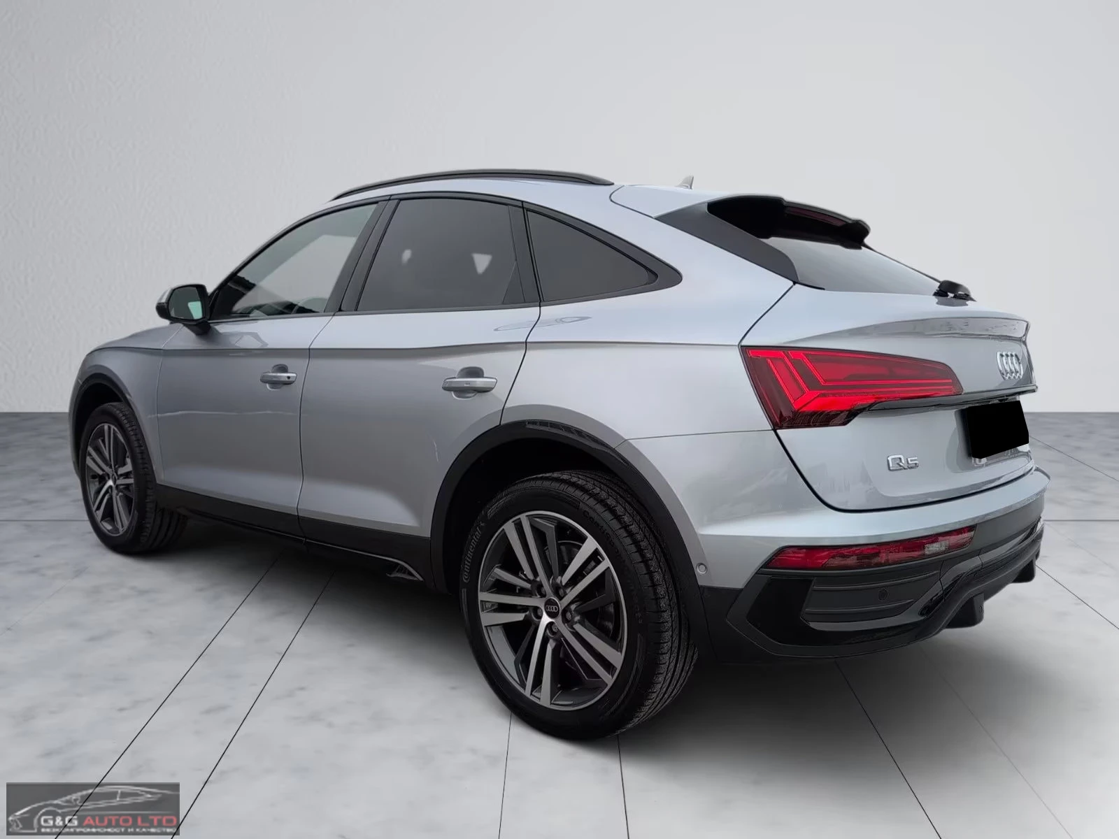 Audi Q5 QUATTRO/265HP/STRONIC/BLACK/PANO/360/MEMO/AHK/279q, снимка 4 - Автомобили и джипове - 54477258
