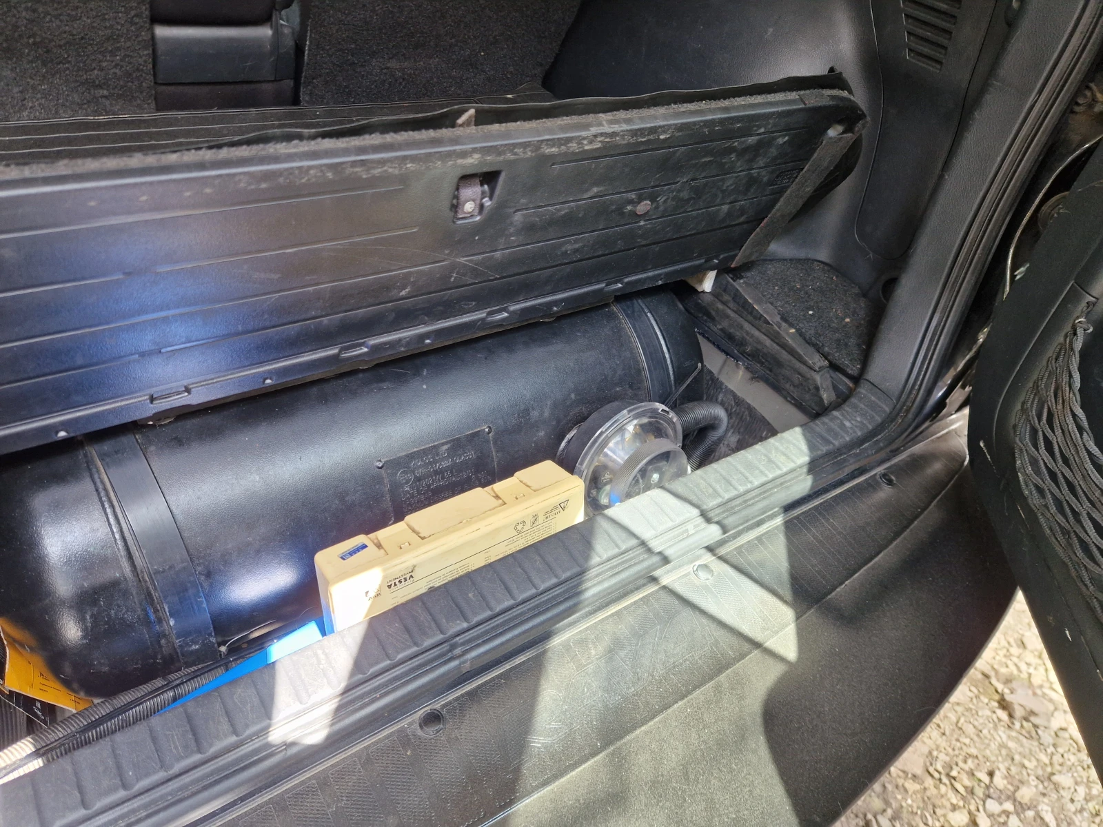 Toyota Rav4 4x4 ГАЗ/Бензин, снимка 14 - Автомобили и джипове - 54700973