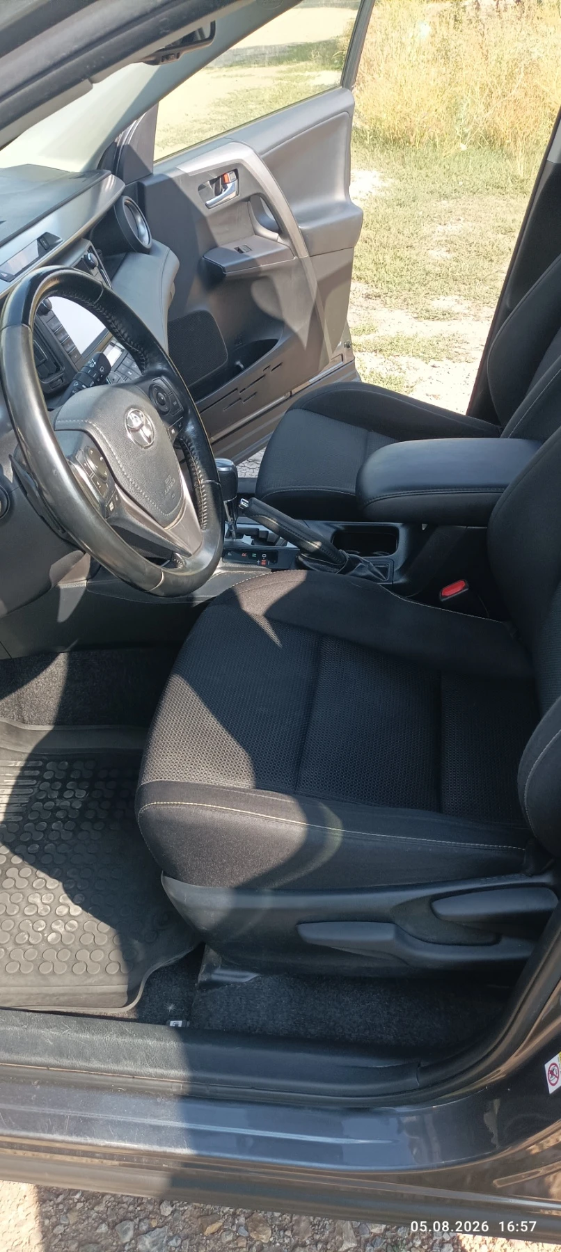 Toyota Rav4 2019, снимка 9 - Автомобили и джипове - 55563865