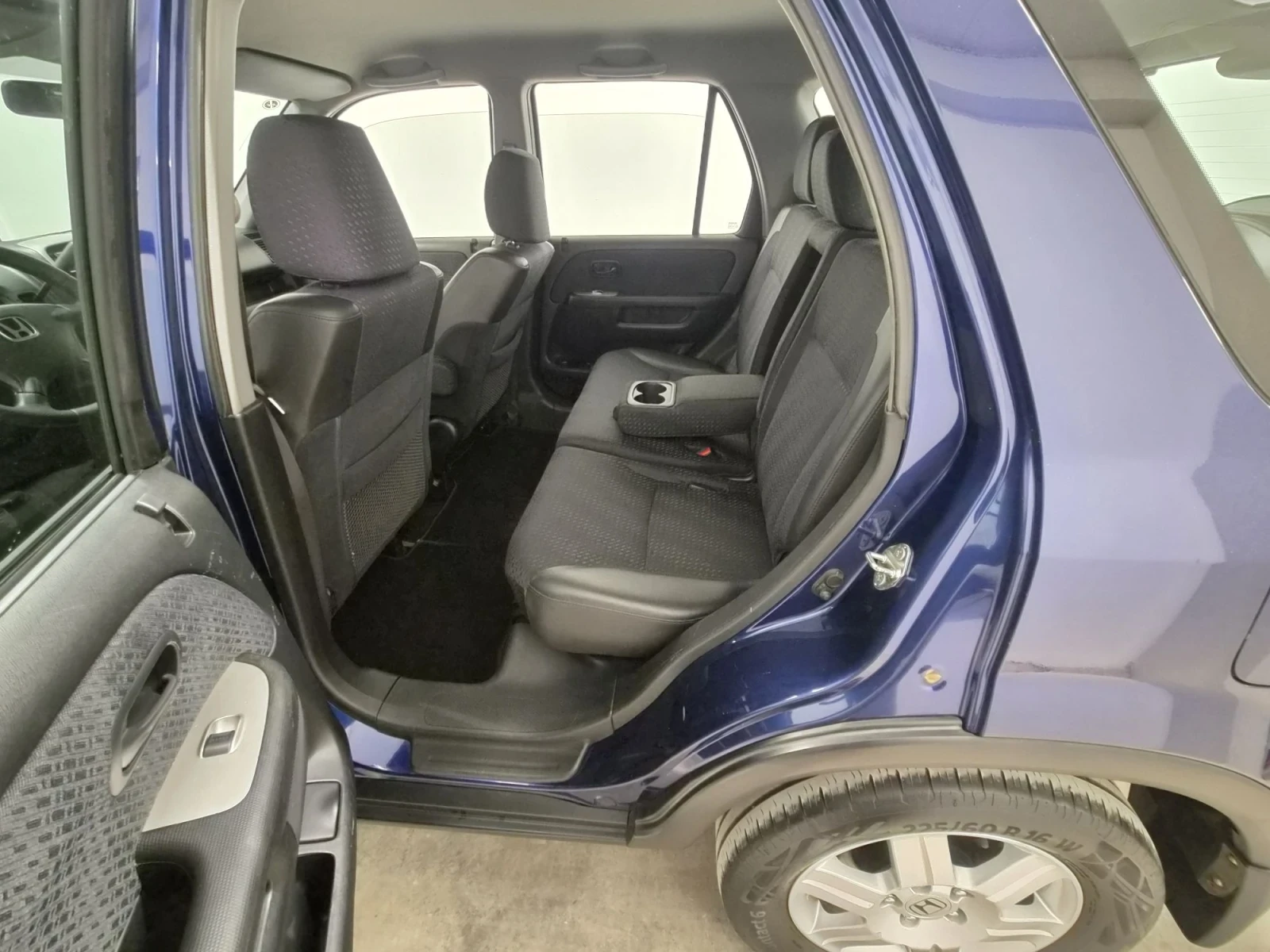 Honda Cr-v 2.0 i-Vtec автомат 8 гуми 8 джант, снимка 10 - Автомобили и джипове - 55935706