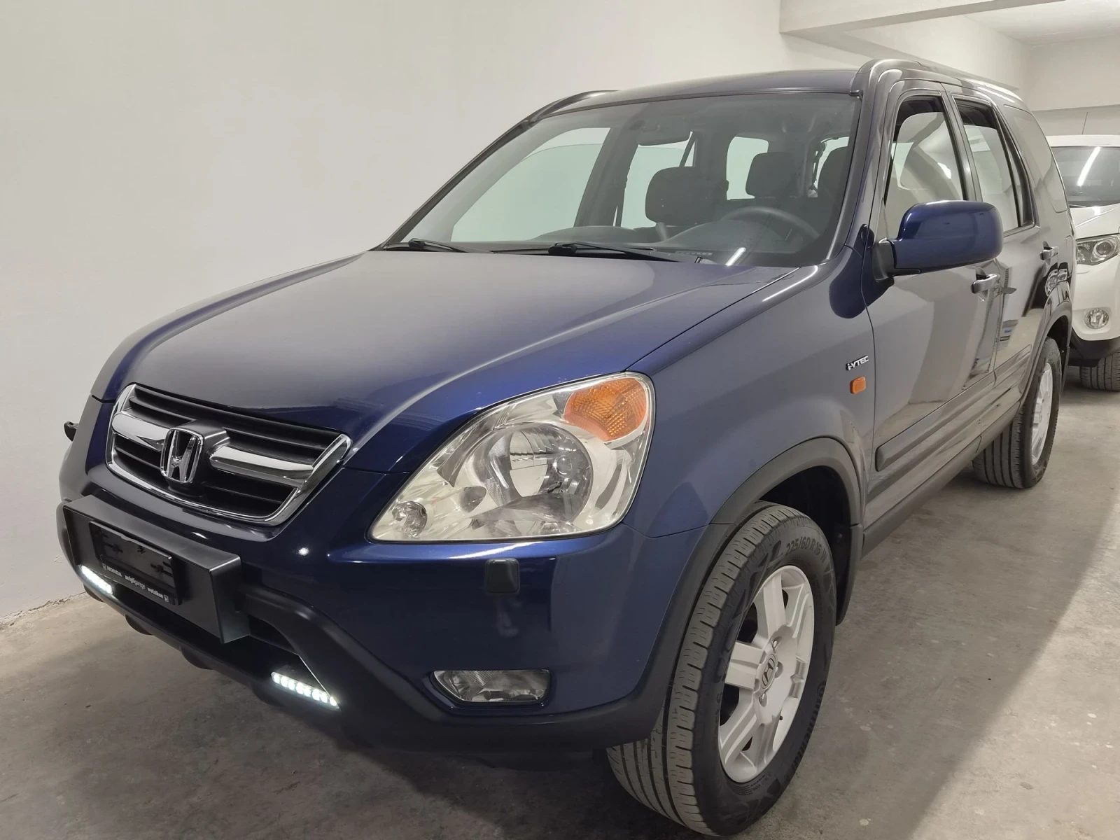 Honda Cr-v 2.0 i-Vtec автомат 8 гуми 8 джант, снимка 2 - Автомобили и джипове - 55935706