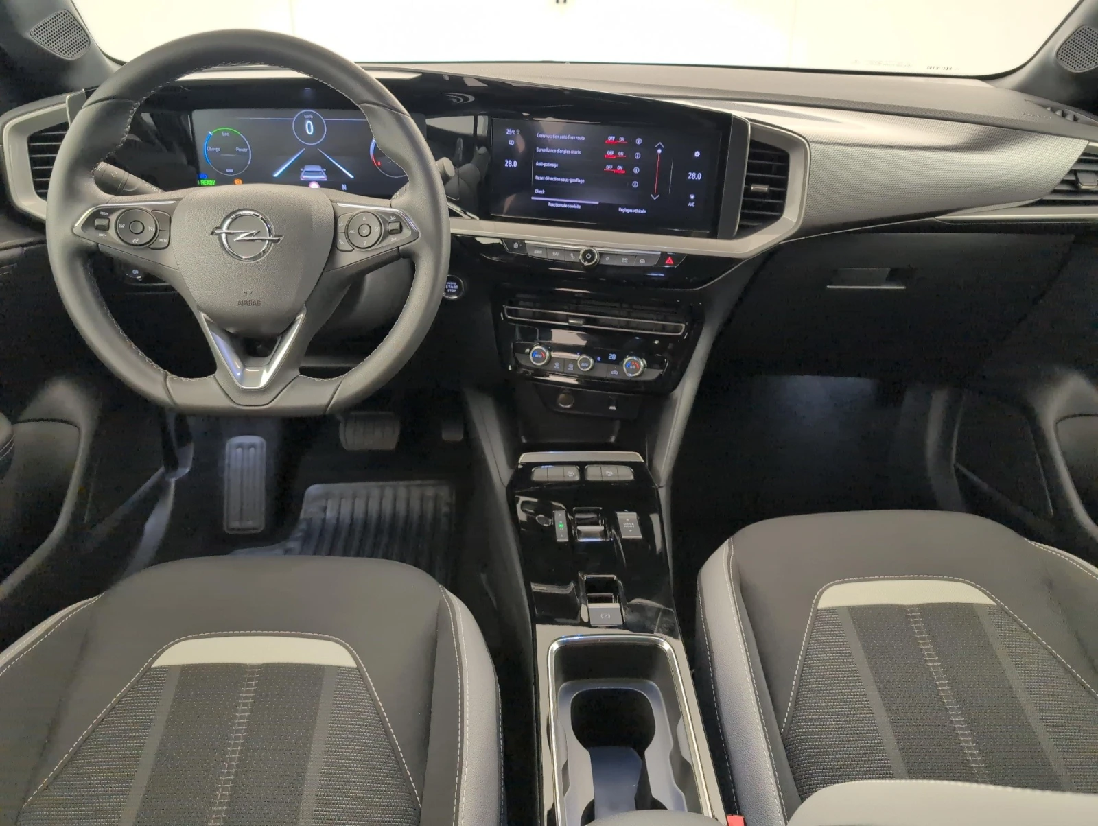 Opel Mokka e 51 kWh GS 2 410km, снимка 7 - Автомобили и джипове - 56116491