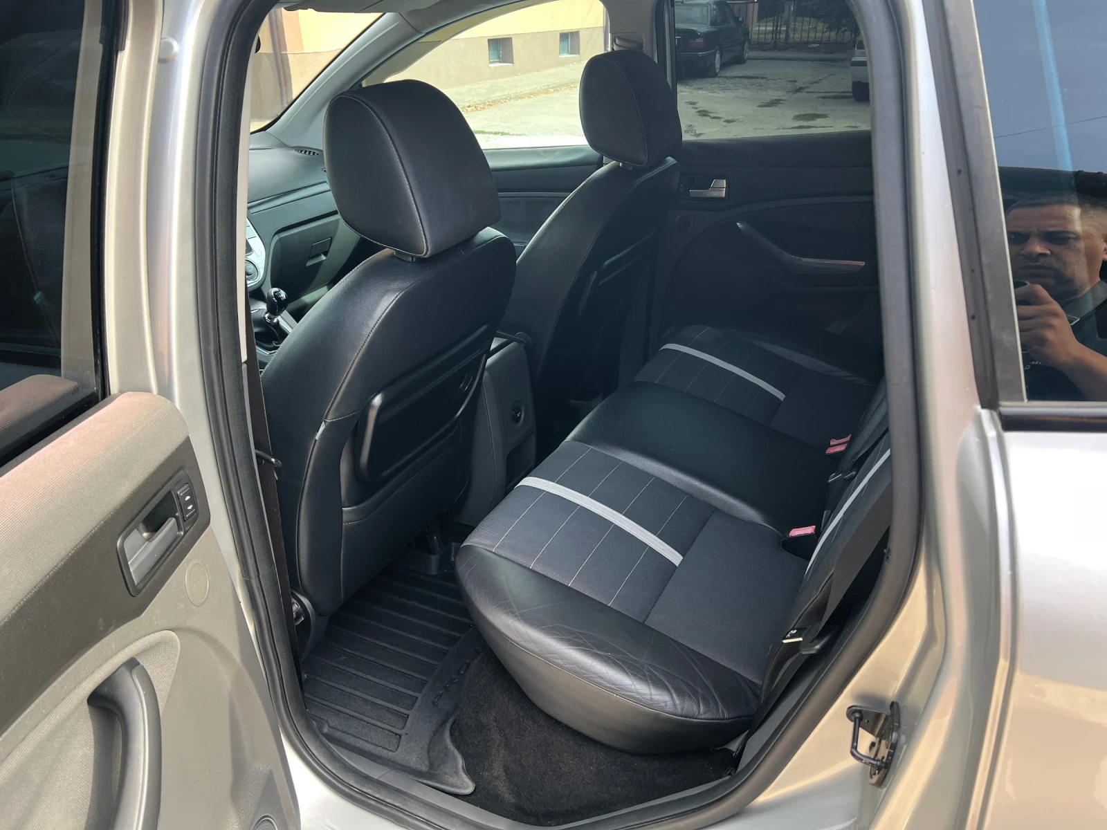 Ford Kuga, снимка 8 - Автомобили и джипове - 56144663