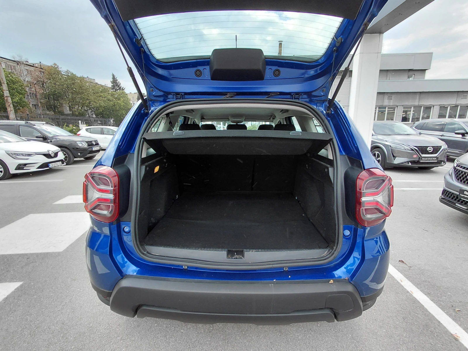 Dacia Duster 1.5 dCi/115к.с/Essential/4x4, снимка 16 - Автомобили и джипове - 56165431